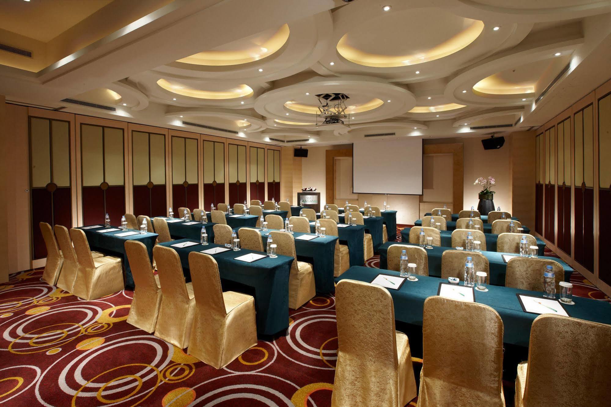 فندق منتجع جياوسي إيفرجرين جياوكسي المظهر الخارجي الصورة A meeting room at a hotel